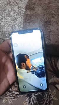 ايفون اكس ماكس • للبيع • واتساب