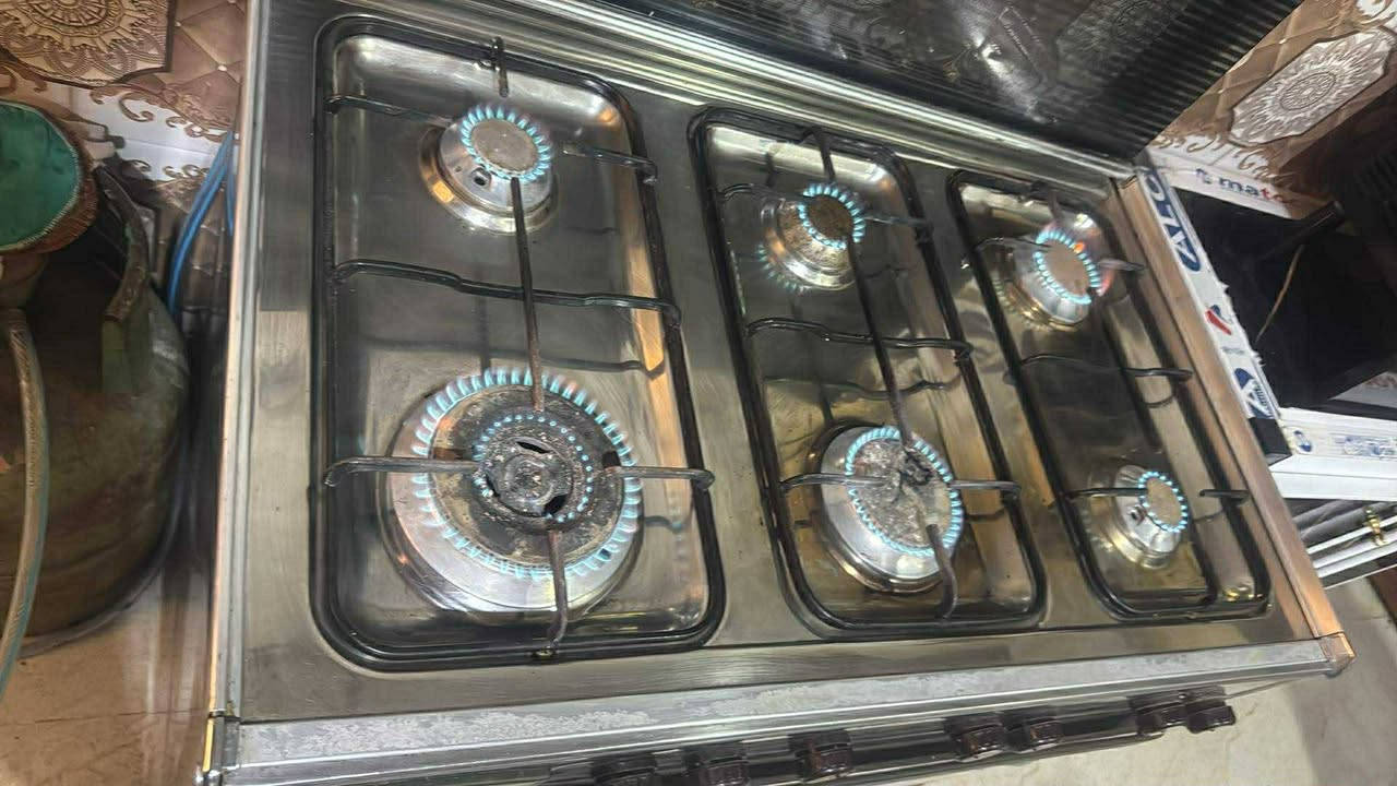 سعر الديوان 100 وسعر الطباخ 150والعنوان حي السماح واي استفسار عل خاص


**إذا كنت صاحب هذا الإعلان وتريد حذفه لأي سبب، رجاءا أرسل رسالة إلى الدعم الفني**