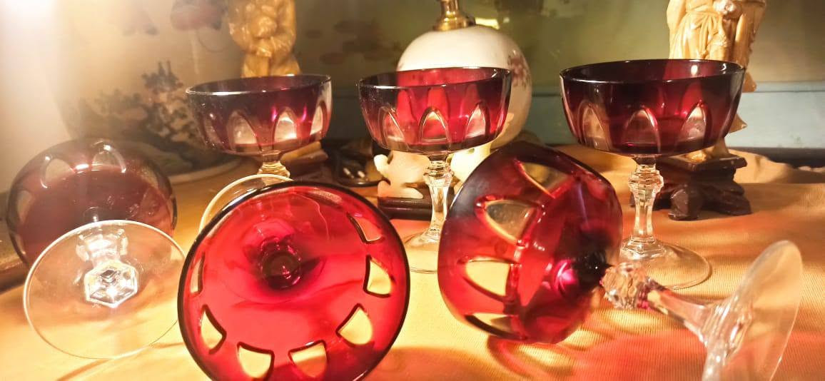 crystal ruby french Glasses ☝️😎
اكيد معروف ومش محتاج كلام كتير 😁
طقم كاسات بلون ياقوتي 
صناعه فرنسيه 🇫🇷
زيرو بدون اي ملاحظات 👌
مختوم بورسعيد, مصر


**إذا كنت صاحب هذا الإعلان وتريد حذفه لأي سبب، رجاءا أرسل رسالة إلى الدعم الفني**