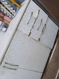 كاونتر المنيوم • أبواب خشب • الاسكان مقابل المعهد