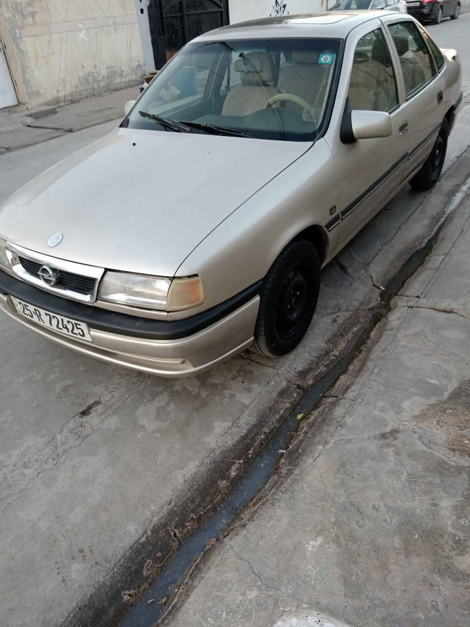 السلام عليكم اوبل فكترا حجم 18 رقم كركوك دولي بطاقة بانزين بيهه  صبغ جماليه بدون معجون بس هلال مصلح سياره جاهزه
***********
السعر ٤٧ مكاني كركوك كركوك, العراق
