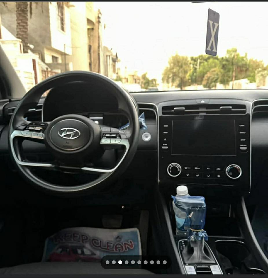 توسان موديل 2022وارد امريكي بشرط بدون اي ضرر داخلي .
مواصفات SEL تجي فول عدا سلايت

محرك 2500 

كشن كهربائي

بصمة تشغيل - تشغيل عن بعد - ابواب بصمة

رادار امامي جانبي خلفي

تحديد مسار قيادة آلية 

اوتو هولد + اطفاء ذاتي

تدفئة كشنات 

شاشة تدعم كار بلي 

كامرا خلفية دوارة 

تبريد قطعتين 

لد امامي نهاري 

لايت زينون عالي ناصي 

تحكمات استيرن جهتين + كروز سرعة

أنظمة قيادة  متعدده وهواي مواصفات بعد  

سايد بريك بصمة

السيارة فول عدا سلايت السعر( 178)بيها مجال بسيط

صور (الحادث )بالمنشور شباب

***********

واتساب او الاتصال عالخط
