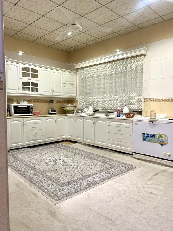 دار طابقين للبيع/رحيم اوة/سرچم/فلكة اخوان

المساحة: 190 متر 

الطابق الاول يحتوي على: 
(2 غرف نوم+هول+استقبال+مطبخ حار
+مطبخ بارد+كراج سيارة+صحيات)

الطابق الثاني هيكل غير مكتمل 

لمعرفة السعر والاستفسار الاتصال على الارقام الاتيه:
(***********) اسيا 
‏(***********‏) كورك 
او مراسلتنا على بريد الصفحة

ملاحظة: يمكنكم ارسال الأراضي والبيوت
للأعلان عنها عبر صفحتنا بدون مقابل 
يرجى ارسال:
عنوان المُلك كامل 
بعض الصور للمُلك
سعر المُلك 
عبر الواتساب الخاص بالصفحة (***********)

لزيارة مكتبنا على العنوان الاتي: 
كركوك/سرچنار/فلكة سرچنار
