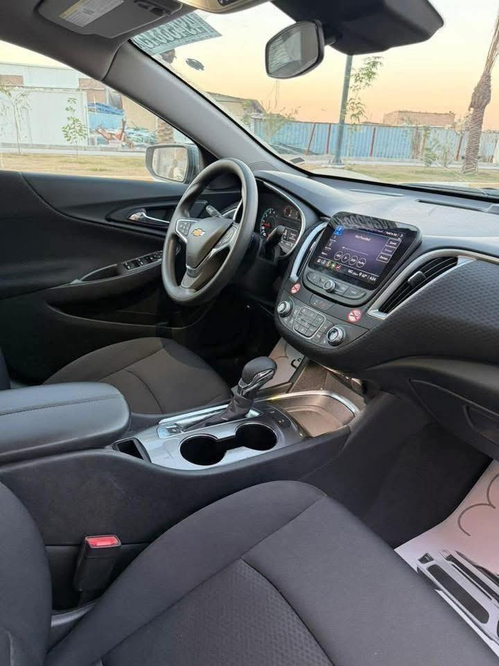 السلام عليكم ماليبو 2025 lt فول عده الفتحة سيارة كلين كفالة الضربة والصبغ ع وضع الشركة بدون رقم مكانها بغداد الكرخ صور امريكا داخل المنشور اي استفسار ***********
