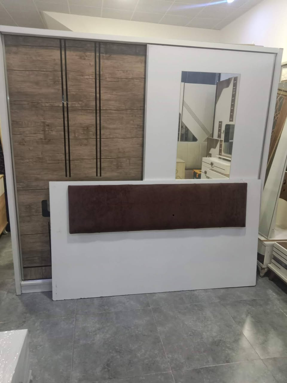 غرفه نوم 6 قطع مع شد ونقل 350  داخل اربيل فقط للتواصل ***********
