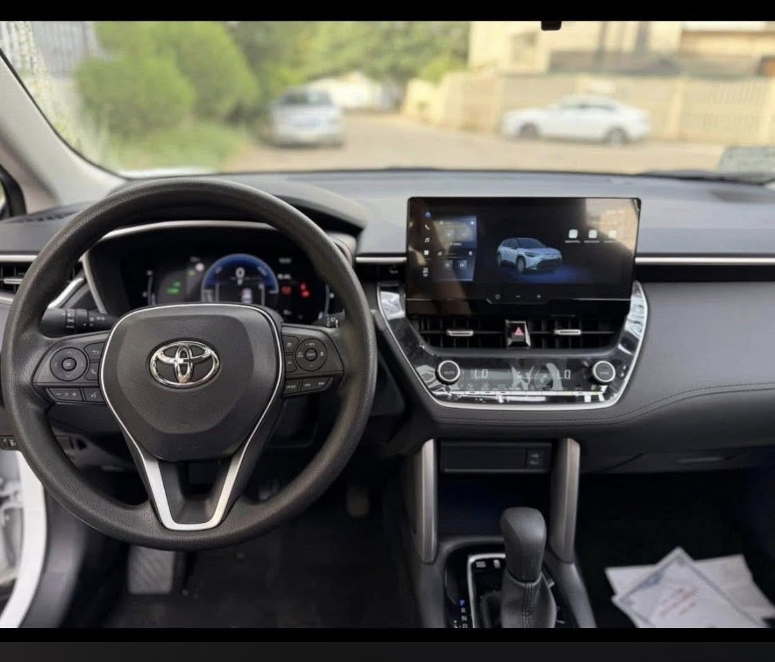 تويوتا فورنتلاندر S
الموديل: 2025
المحرك: 2000 هايبرد اقتصادي
الممشى: 16000 كيلو متر 
نظام تشغيل بصمة + دخول ذكي بدون مفتاح
• شاشة وسطية كبيرة تدعم Apple CarPlay / Android Autoلاسلكي 
• كامرة دوارة بلادي
• كشنات جلد وكشن السائق كهربائي
• فتحة سقف
• أنظمة أمان متطورة:
  • رادار أمامي 
  • نظام تنبيه الخروج عن المسار
  • مانع انزلاق + مانع انحدار
• نظام قيادة متعدد (عادي – اقتصادي – سبورت – هايبرد)
• إضاءة أمامية وخلفية LED بالكامل
• نظام تثبيت سرعة ذكي
• تكييف أوتوماتيكي مزدوج المناخ
•السياره رقم بغداد بأسمي مكفوله كفاله عامه 
مكانه بغداد السعر 28 مليون


**إذا كنت صاحب هذا الإعلان وتريد حذفه لأي سبب، رجاءا أرسل رسالة إلى الدعم الفني**