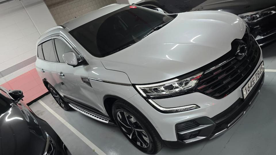 السلام عليكم
السيارة للبيع QM6 سامسونج غاز فقط 
بعد 3 اسابيع وتوصل للبصرة
تدخل لمن لديه كتاب شهداء 
بيها قطعتين صبغ فقط باب وجاملغ خلفي
واصل للبصرة ب128 
***********
