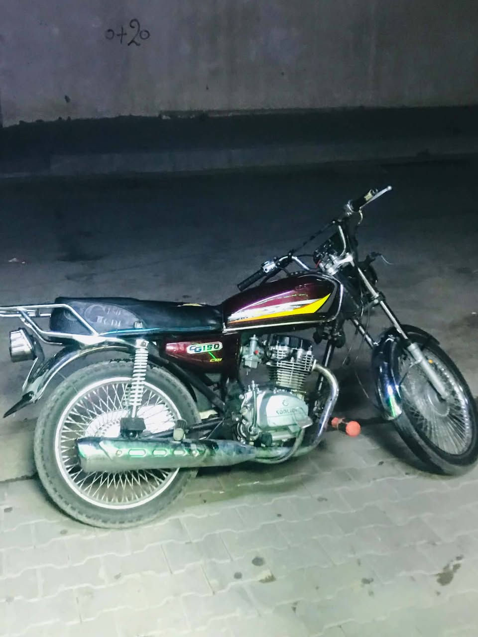 سلام عليكم متاح تايكر موديل 22 دراجه نضفه حيل مناقصها بس باتري السعر 330 مكان بيجي اتصال ***********
