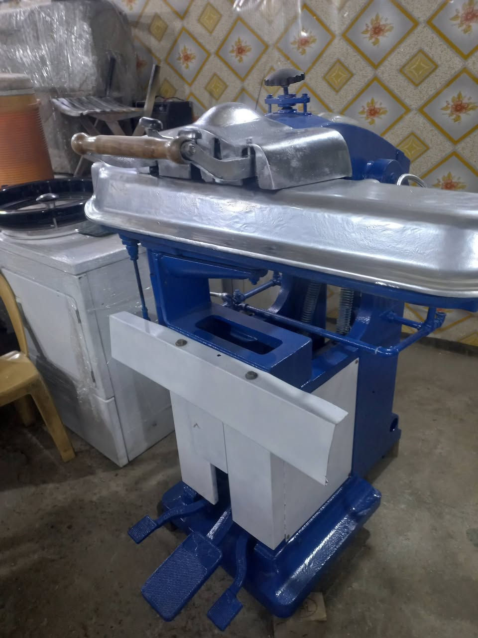 بريس ايراني شركه هاديان نظيف جدا جدا
الاستفسار مراسله الصفحه او الاتصال على الارقام التاليه 
***********
***********
