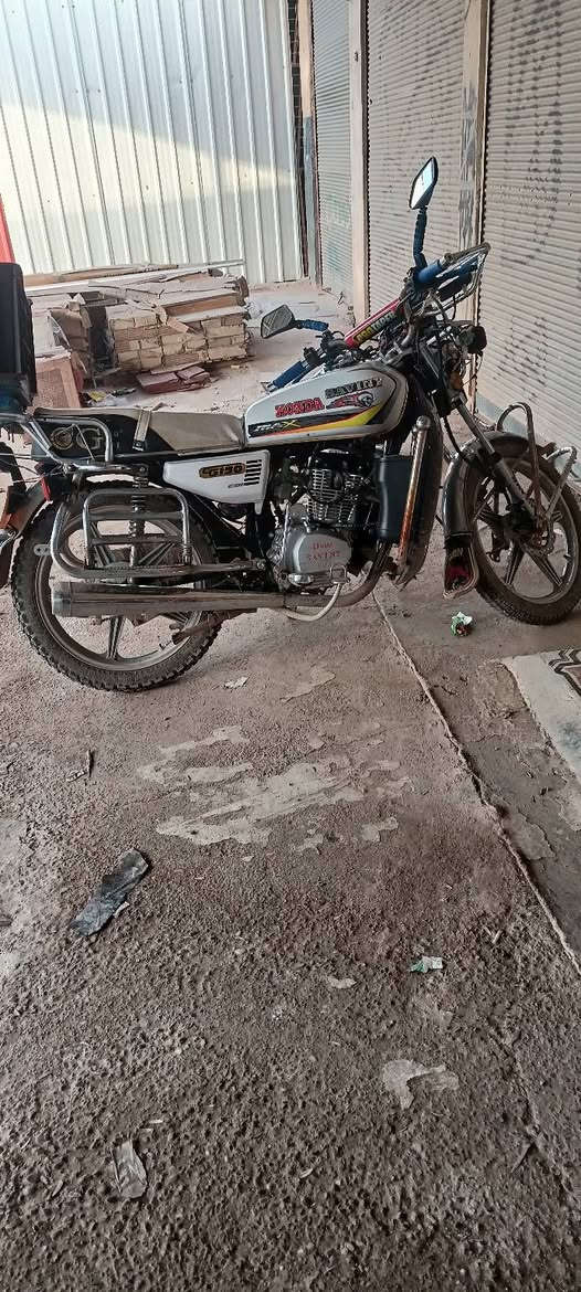 موطور سيفان موديل 20 ثقيل اتصل على *********** ودلل
