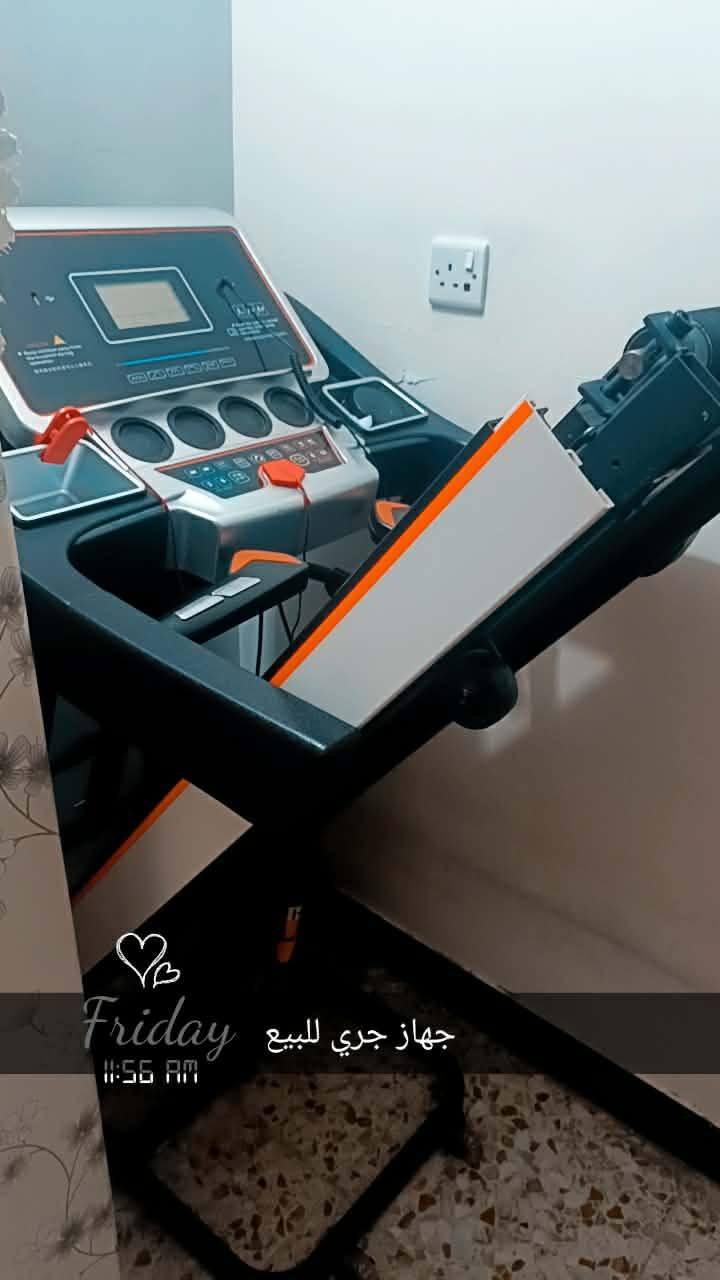 سلام عليكم جهاز جري استعمال قليل الله شاهد للبيع سعره ١٣٠ الف بس ملاحظه بي الدكم يشتغلن بس يشكلن يحتاجلهن تنضيف مكاني بغداد الجديده رقم ***********
