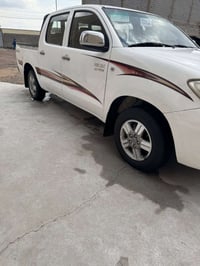 هايلكس • ٢٠٠٩ • رقم بصرة