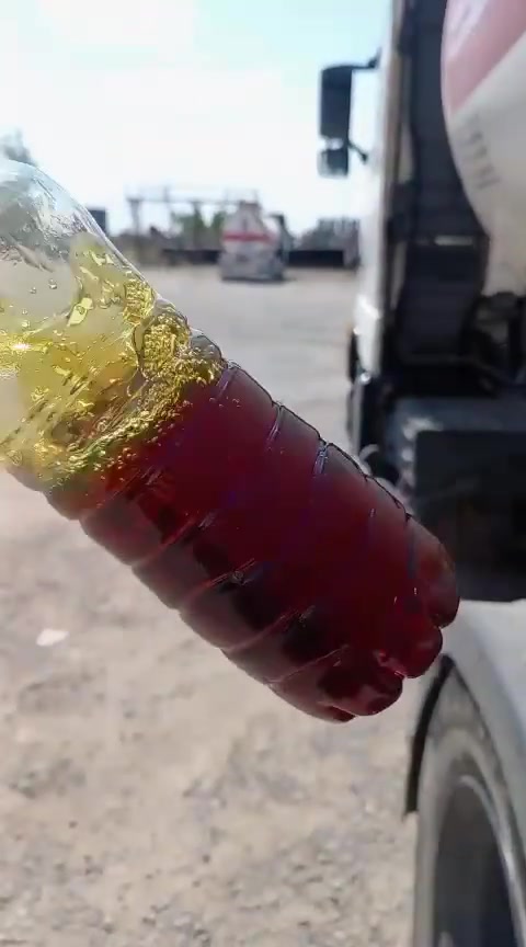 اصفر خفيف عسلي خفيف احمر ثكيل للاستفسار ***********
