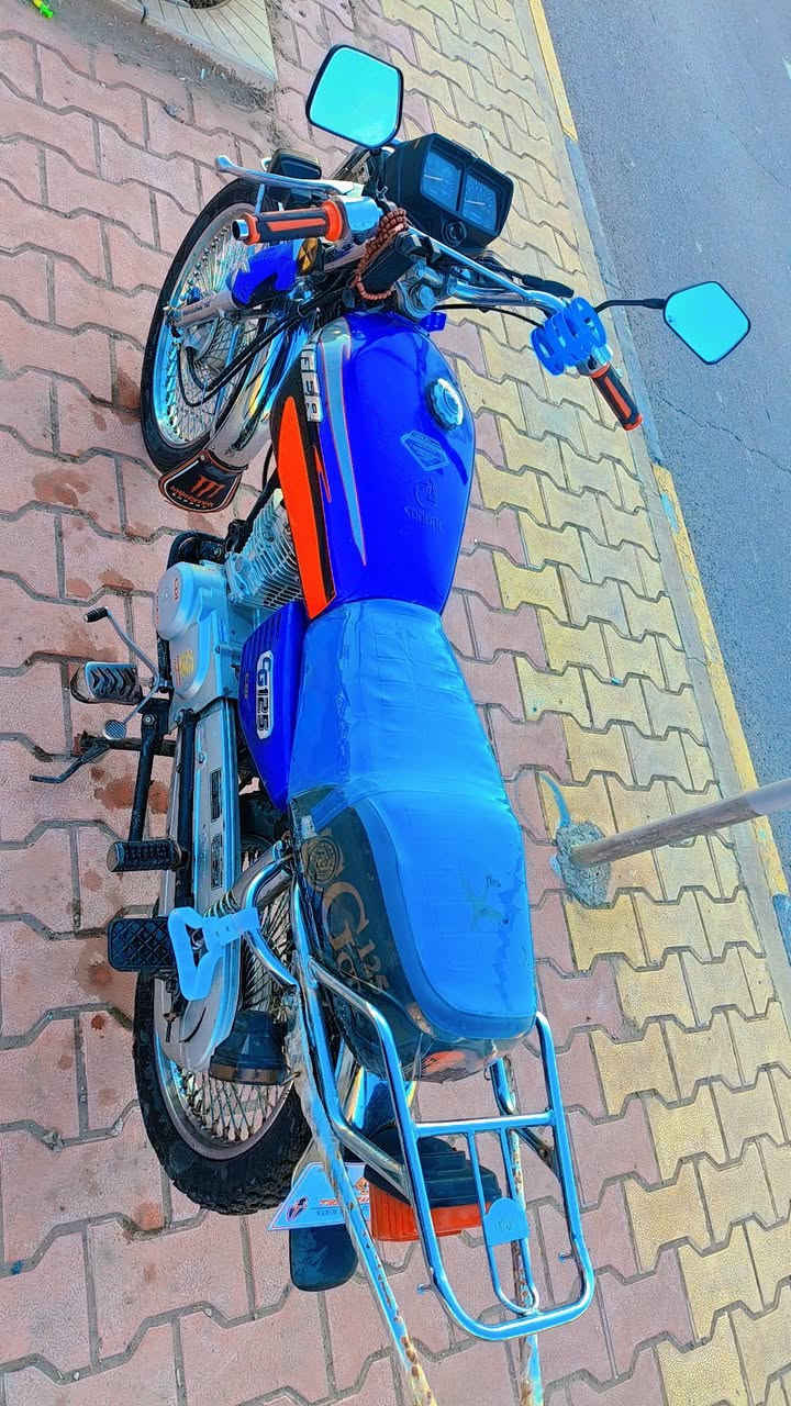 تايكر 20 باب اول وزن ثقيل محرك من خذتو كلي مامفتوح تعال وجيك بيدك صوت دمعه شلعه ومعدل نار ياكل الكاع بل تحريك النضافه كدام العين واحله بعد السعر 550 وبي مجال ***********
