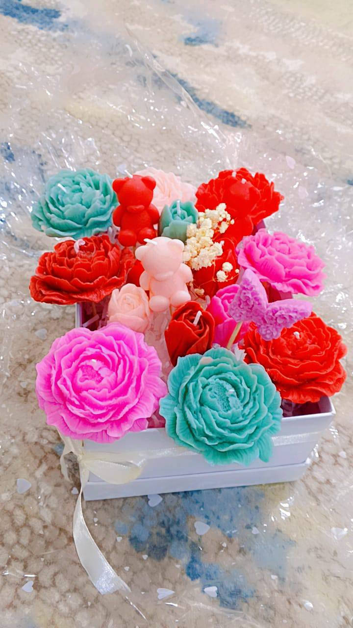 سلام عليكم. شباب. بوكيات شمع لبيع 
والعمل حسب الطلب. 
لعمل للاعياد الميلاد والحفلات و للتخرج 
للاستفسار. الاتصال ***********
