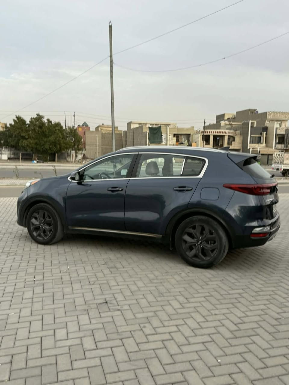 Kia Sportage 2021
كيا سبورتاج 2021  
فئة S
وارد امريكي
حادثها طخه صغيره بحافة البنيد بدون دواخل
جميع الايرباكات سليمه
عداد المسافات 48
حجم المحرك2400GDI وضع شركه
ترحيب
كشنات جلد
كشن السائق تحكم كهربائي ⚡️ 
مري شفط 
اشاير بلمري
رادار امامي
قياده ذاتيه
رادار جانبي 
رادار خلفي 
كير ب 6 سرعات 
- AIRBAG. عدد 12
-هاند بريك تحت القدم 
شاشةكبيره مع كامره دواره
 ابل كار بلي لمس بلادية ترتبط ايفون واندرويد
حساسات خلفية -
حجم الاطارات 18 انج

تحكمات مقود 
-قطعتين تبريد 
نظام مانع الانزلاق-
درايف مود ECO / NORMAL / SPORT 
اشاير بالمرايا-مخرج USB
‏Bluetooth-
مخرج منفذ طاقة= جداحة 
حاملات اكواب-
4دسك 
السعر 170 قفل قفل قفل 🔒 🔒 🔒 
صور الحادث بلمنشور
مكاني بغداد 

***********
متوفر واتساب‏‎
