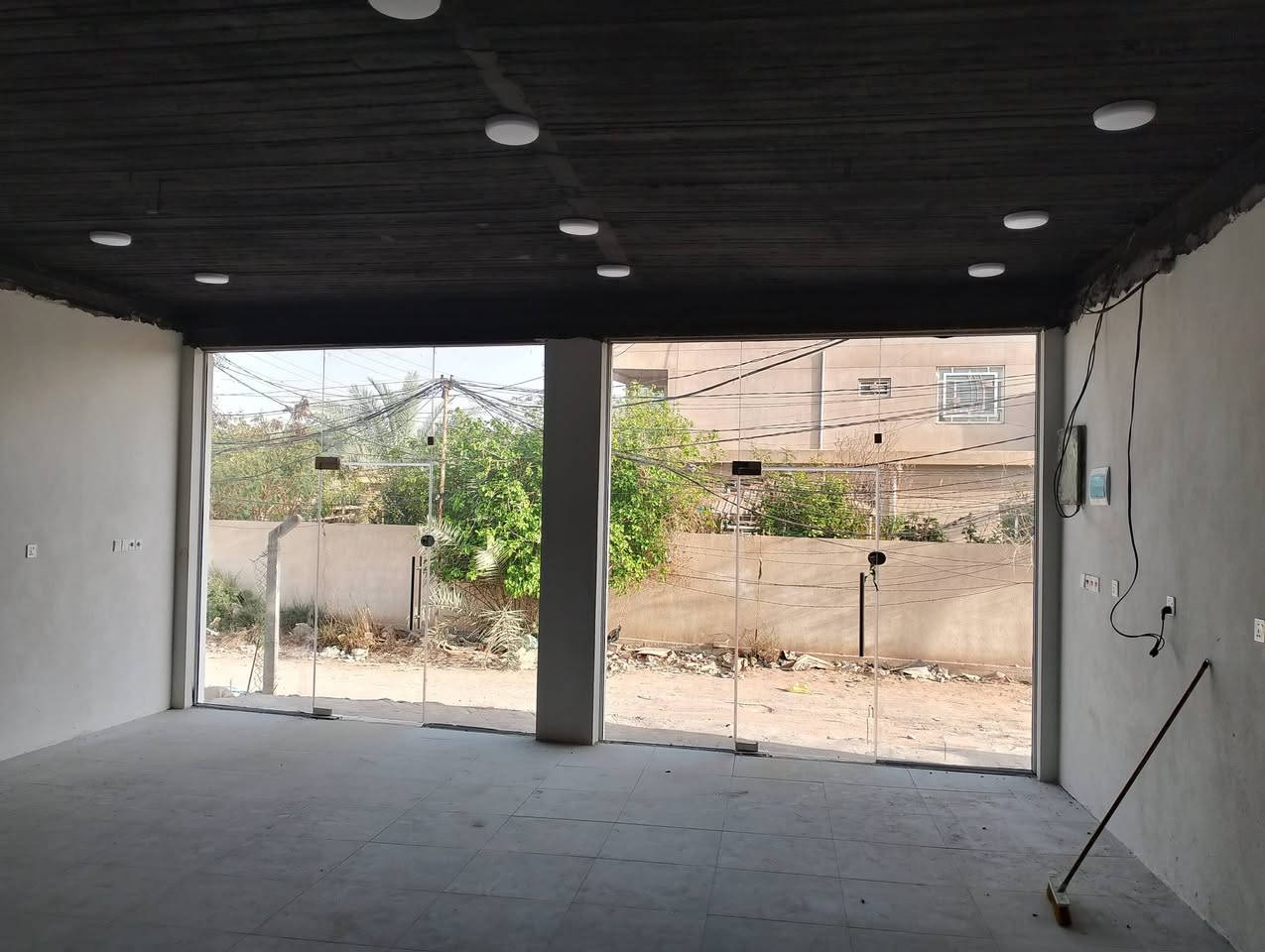 للبيع او لليجار كربلاء الحر منطقة عرب صالح قرب المولده المساحة 100  متر سعرالبيع 80 مليون سعر الايجار 300 ألف طابو زراعي سند 25         (***********
