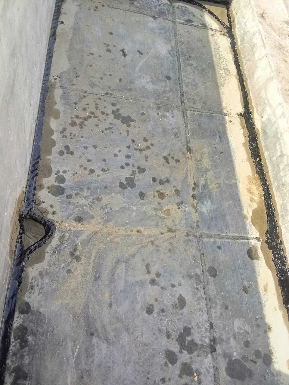 سلام عليكم تم أكمل بيت استاذ اوس في منطقة الصوفيه البوغانم هذا عملنا ومن الله التوفيق والنجاح الدائم 
نشتغل اشتايكر والجير السطح وجير أساس نشتغل كرسته وعمل ونشتغل بس عمل ونشتغل جير بارد اكو عوازل حرارة مثل الفوم أو الفين اكو احجام وقياسات حسب المواد صيانه ماستك تنظيف السطح قبل الشغل مساحه صغيره تنحسب قطعي التواصل رسول العسافي ***********
واتساب واتصال ***********
