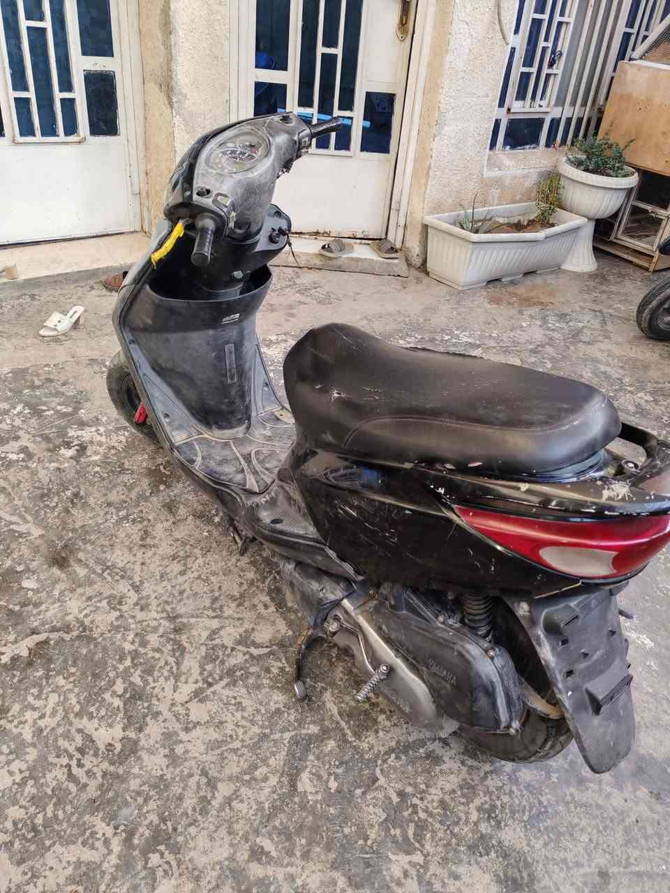 بريز بلادية نكره السعر 300 المكان منطقه الشماعية الرقم للاتصال ***********
