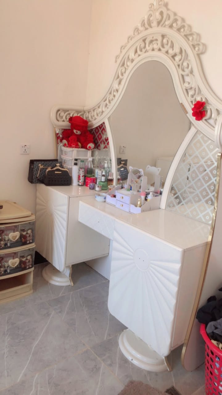 سلام عليكم غرفه ملكي للبيع جبيره كولش سعر ٥٠٠. وبيهه مجال العنوان أبو غريب


**إذا كنت صاحب هذا الإعلان وتريد حذفه لأي سبب، رجاءا أرسل رسالة إلى الدعم الفني**