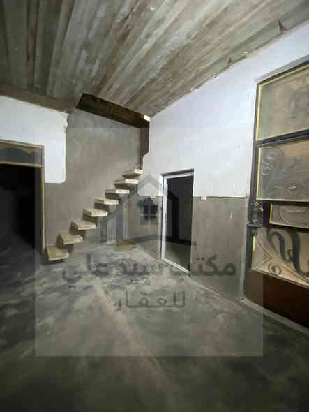 للايجار  100م
السعر  ٢٠٠ الف
العنوان حي النداء قرب موقف الكيات 
يحتوي على
(غرفه واستقبال ومطبخ وصاله وصحيات) 
(ماطور..خزان..سخان. وخط مولده)
للتواصل 
***********
