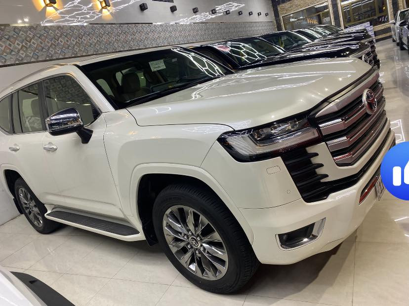 السلام عليكم 
لاندكروز 2022 ( VX فول مواصفات ) رقم بغداد بأسمي 
مكفوله من كلشي السياره جديده جداً جداً 
سعرها 67500$ 
مكان بغداد البلديات ***********
