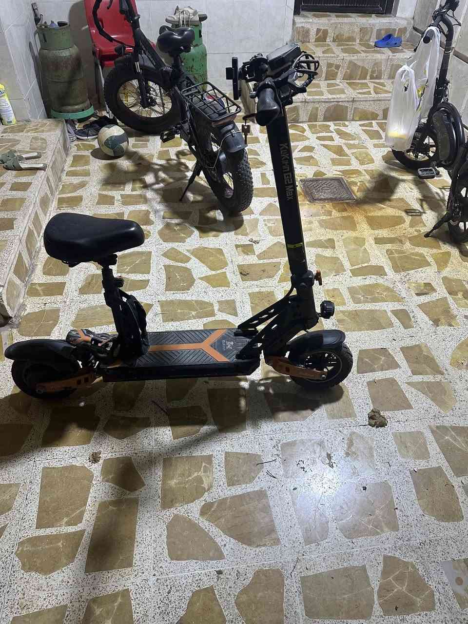 سكوتر شركه kukirin نوع السكوتر g2max سرعه 55ممكن اقل بشويه يمشي مسافه يمشي تقريبا 60 ما اعرف بالضبط ماشي 1900 الموقع اربيل السعر 550دولار


**إذا كنت صاحب هذا الإعلان وتريد حذفه لأي سبب، رجاءا أرسل رسالة إلى الدعم الفني**