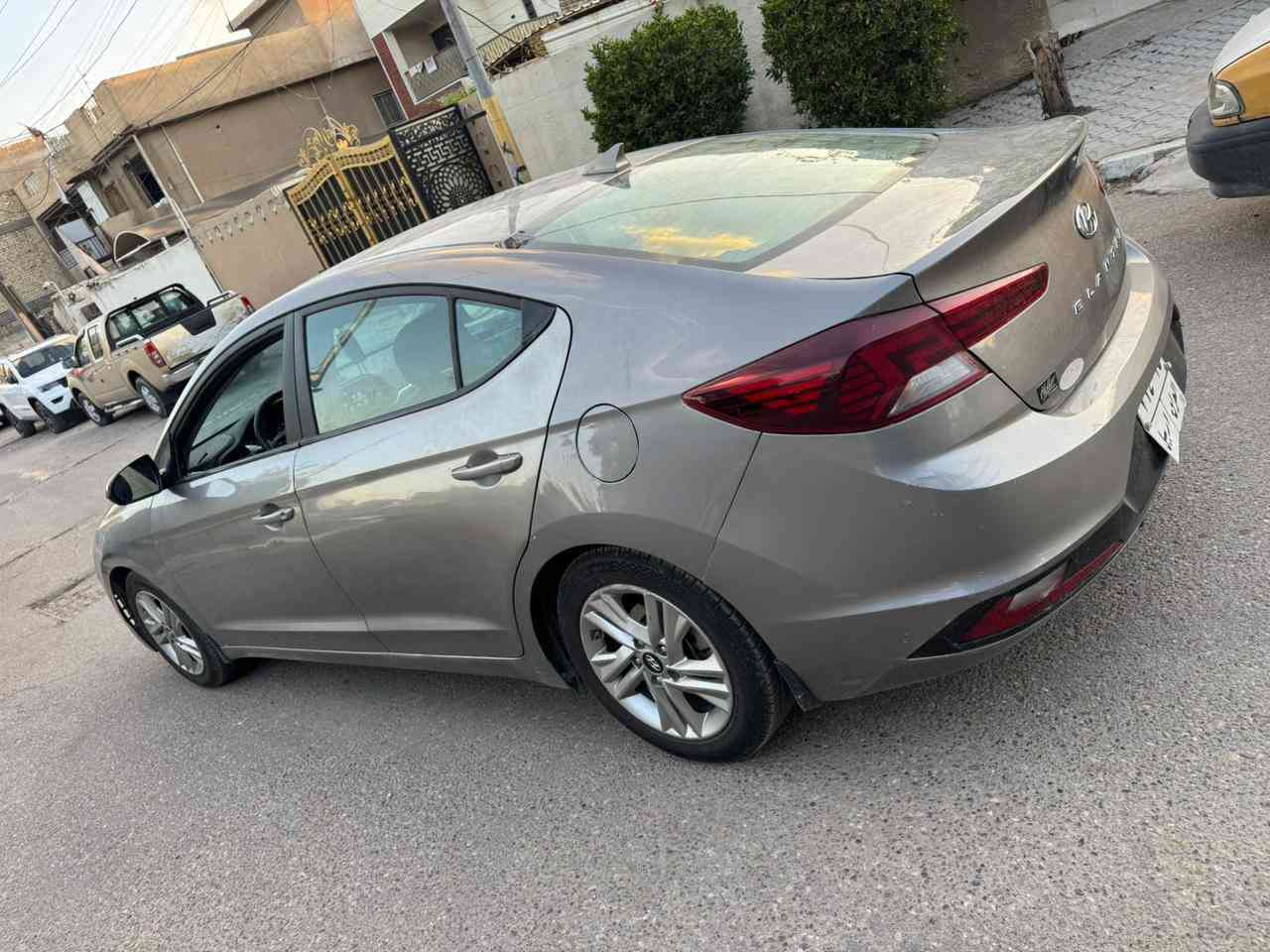 النترا 2020 وارد امريكي محرك 2000 دوش رقم اربيل باسمنه سنويه منافذه ماشيه 90
حادثها جاملغ وحافه البنيد بدون دواخل لغود شواصي مكفولات وبيها طخه بين البابتين بل عراق بسيطه وصبغتهن السياره جدا نضيفه وجاهزه من كلشي تخم تاير صدر كله جديد كير مكينه مكفولات برغي مامفتوح بيهن على وضع شركه 
تراي زيرو عارضها ب120 وبيهة مجال 
 مكاني بغداد ***********
