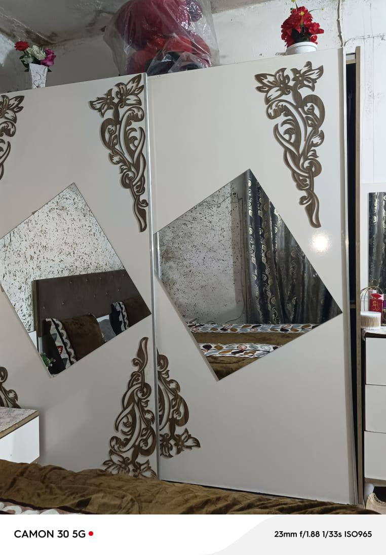 سلام عليكم غرفة للبيع سعره مناسب ونظيفة الاستفسار ***********
