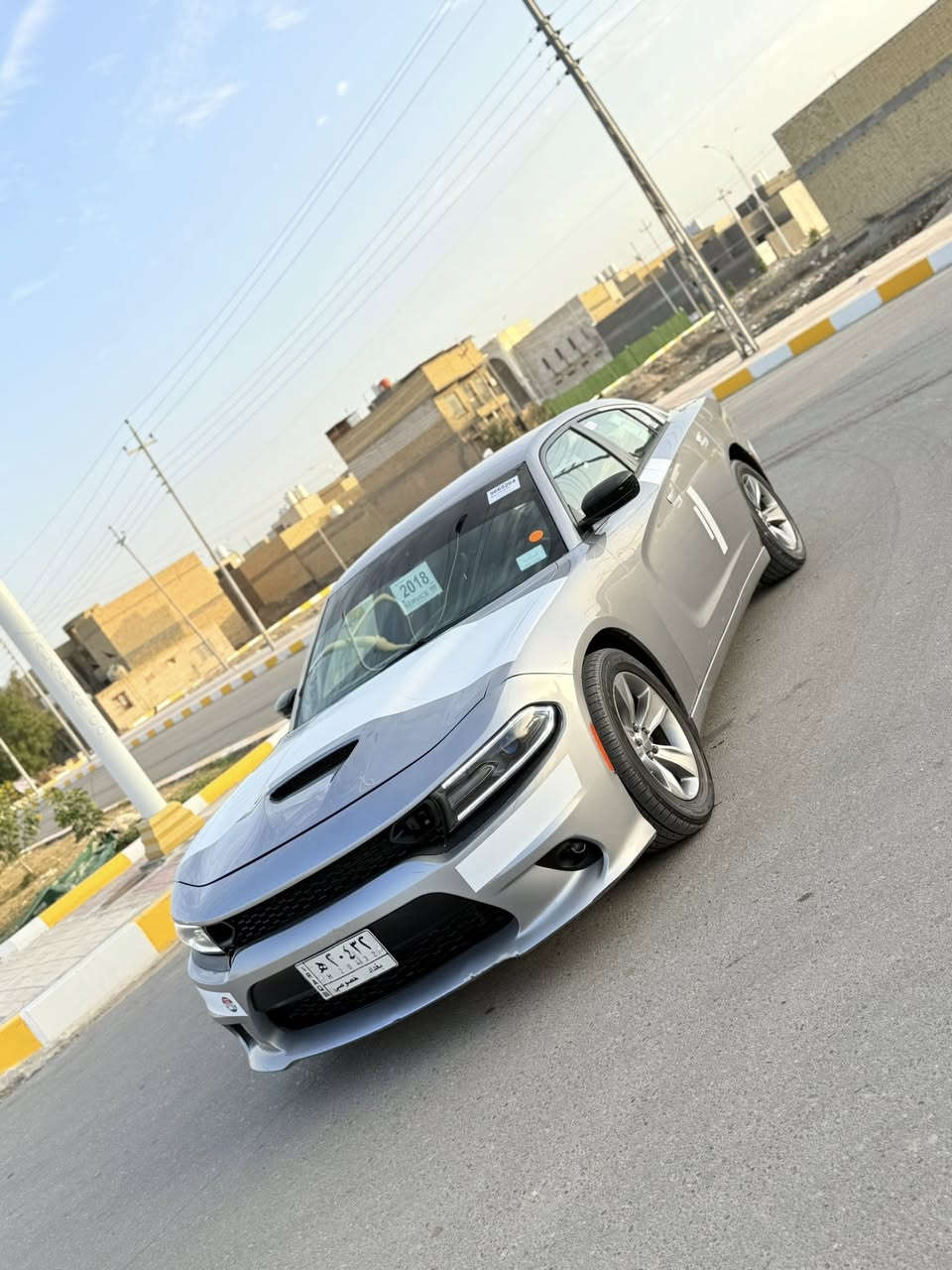 البيع جارجر 2018 اصل موصفات SXT رقم بغداد  تحويل ثاني يوم  سياره جديده وجاهزا وارد مريكي بيه جاملق وبنيد  مكينه وكير وحداديه وطخم تاير وتبريد وكسن كفاله وسعر ١٦٤ وبيه مجال مكان سياره ناصريه مركز ***********  وشراي ينتصل
