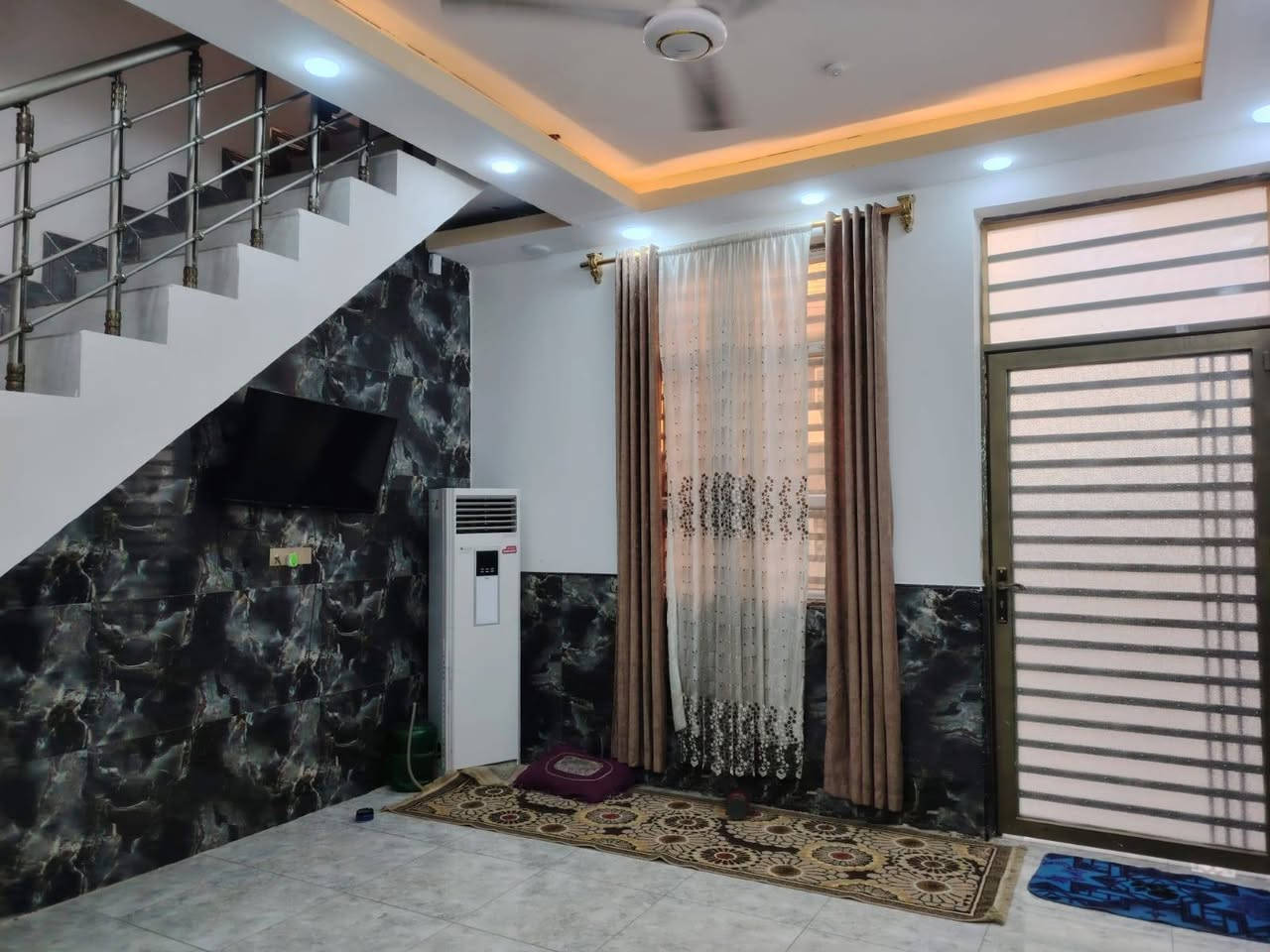 بيت للايجار مساحه 100م طابقين 
حديث2025كونكريت فول مواصفات
4غرف صاله عدد2صحيات3 استقبال
كراج مناور مخزن موقع اريدو قرب 
مستشفى المعوقين ايجار450قفل 
للاستفسار ***********مكتب الرحمه 👎🏻👎🏻
‏استعمل هذا الرابط للانضمام إلى مجموعتي في واتساب: https://chat.whatsapp.com/E92C2GowQ80KB16GT6T9l7?mode=gi_t ناصرية, ذي قار
