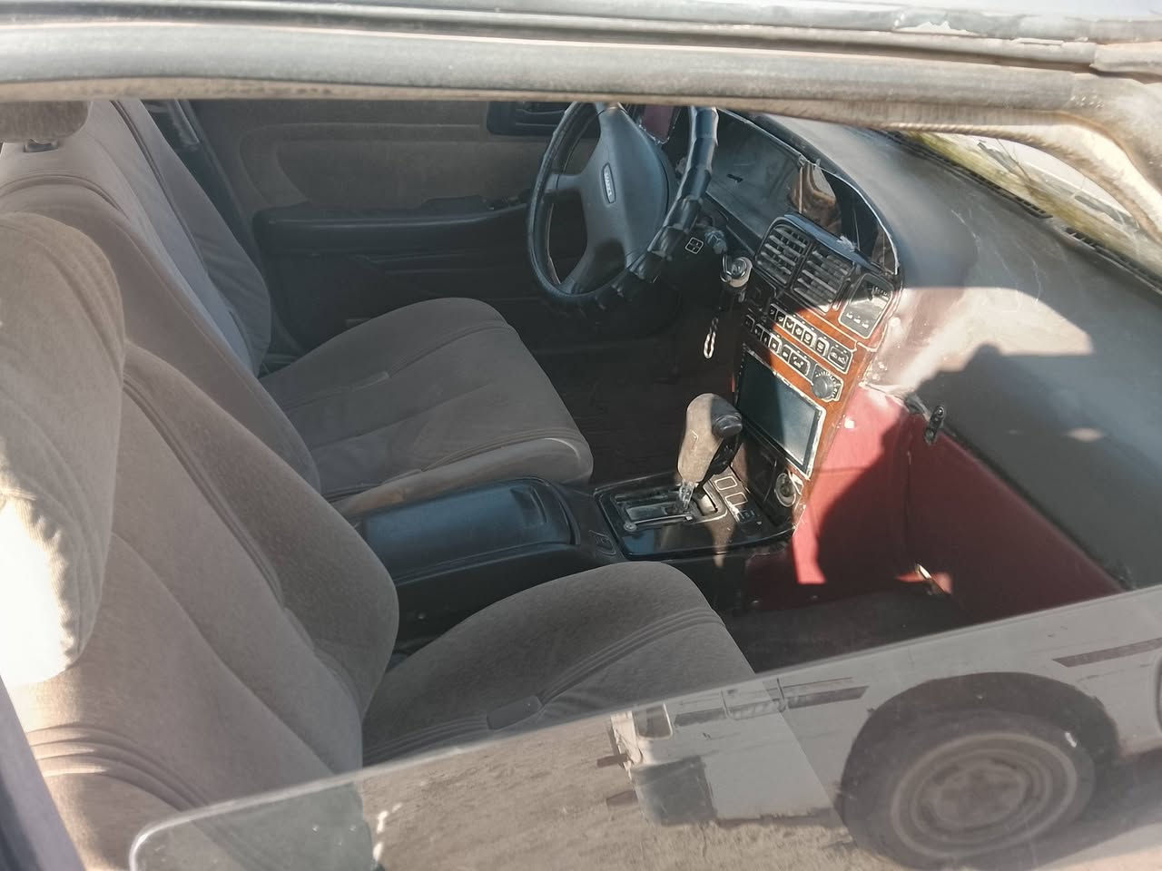 مارك ٩٢
سياره جاهزه وحلوه مال جناي 
كير محرك خير من الله 
السعر المطلوب 15ورقه وبيها مجال 
مكان السياره ال بدير الديوانية 
شراي اتصل ***********
