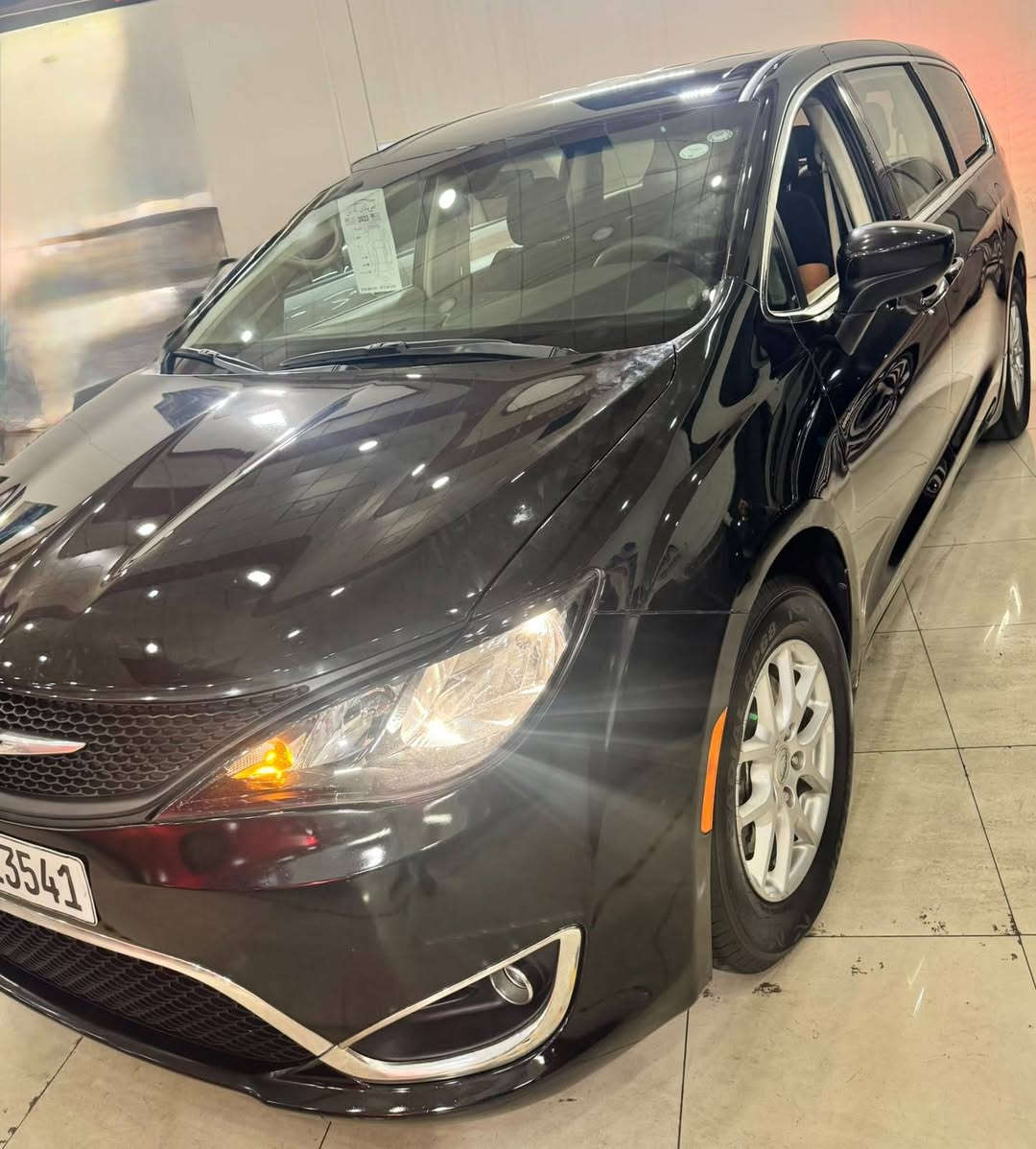 CHRYSLER VOYAGER, LX

للبيع كلايسلر فويجر وارد امريكي موديل 2022

رقم اربيل الجديد
لون اسود♠️♠️♠️

حجم محرك 3600

بصمة تشغيل وابواب بصمة وتشغيل عن بعد 

ابواب سلايد كهربائي ⚡️ 

صندوك كهربائي شفط

رادار امامي تحديد مسار توقف ذاتي 

كشن كهرباء

سيارة حادثه حافت الجاملغ 
وقطعطين كلير امريكا
راديترات لغود شواصي كفاله 

سعر.   187$
للتواصل *********** 
مكان سياره بغداد زيونه بغداد, العراق

