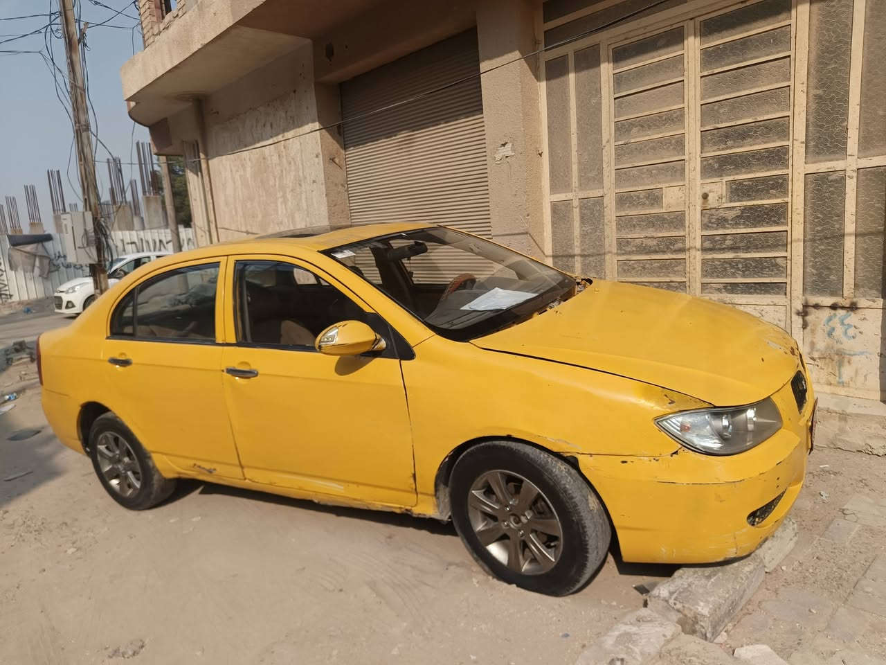 السلام عليكم ليفات 2011 رقم بصرة إنكليزي السيارة شوف العين ابيع هل موجود مصفره من الهيئة وغرامات راعيه جاري الاتصال على رقم *********** السعر 17$
