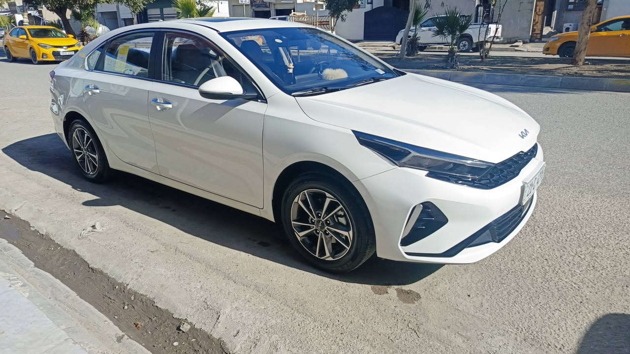 وين اللي يدور سيارة جديدة . ومال بيت 
كيا كي ثري K3 موديل 2022 

الي تجي فول  مواصفات تحكم ستيرن كامل سلايد فتحة 

.

محرك 1500 دبل نوزل كير 8 نمر 

رقم سليمانيه  تحويل مباشر

 ماشية 16 الف 

 

🔴المواصفات 

✅️فتحة

✅️شاشه كامرة 

✅️تبريد قطعتين + لمس

✅️تحكم ستيرن جهتين 

✅كروز ️مثبت سرعة 

✅️بصمه أبواب و بصمه تشغيل

✅️شاحن واير لس 

✅️شاحن تايب سي شحن سريع 

✅️كير طياره 

✅️يدات نيكل 

✅️شاشه بالكير

✅️لايت لد زينون 3 عدسات متحركة + الخلفي هم لد متصل 

✅ أشاير لكزس️ متحركة 

✅المري الجانبية بيها ️اشاير + هيترات 

✅️صندوك ذكي بصمة ( يفتح عند الاقتراب )

✅️كشنات جلد رصاصي  وليس أسود  بشرط جديد

✅️سايد بريك بصمة

✅️أوتو هولد (auto hold)

✅️درايف مود 4 وضعيات

✅️(sport+eco+smart+comfort)

شاشة عداد دجتل 

وبيها بعد مواصفات 

⬅️ السياره بدون أي ضربه ولا صبغ سياره مال بيت ما شاءالله

 رقم ***********او اتصال او وتساب

 📌 المكان سياره كركوك شارع ابو وليد 

السعر 140
