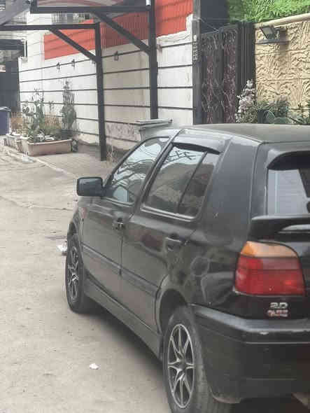 السلام عليكم
كولف موديل 94 نفخ رقم بغداد سنويه 26 تحويل ثاني يوم 
السعر 45 وبيهه مجال سياره نضيفه وجاهزه من كلشي 
*********** مكلف بل نشر العنون بغداد الشعب
