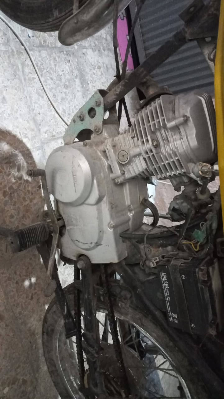 سلام عليكم درجه صولي لبيع شاصي 15 وكيله العرضي  غرض جدد مكينه واحد وعشرين سعر 500 وبيه مجال درجه حلوه مجفته ستوه  ***********
