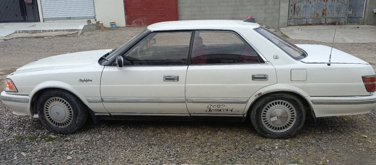 السلام عليكم ورحمه الله وبركاته 
سياره هارتوب موديل 1991 شرط التحويل رقم ديالى گير مكينه بلاد 2500 لا تبخير لاتنقيص صدر جديد تايرات جدد كهربائيات كله شغال سياره نضيفه لاصبغ لامعجون لاضربه شرط التحويل مكان ديالى ناحيه جلولاء رقم  ***********.  السعر (46) وبيه مجال
