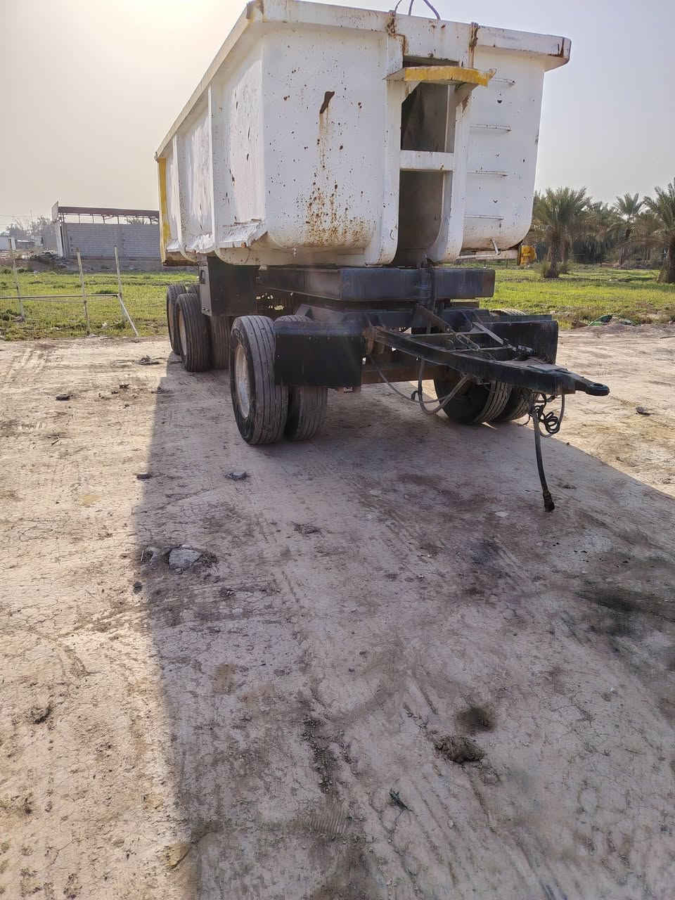 السلام عليكم مقطوره للبيع حوضيه شاصي كفاله بدي جديد تخم تاير مكان واسط صويره للاستفسار***********لسعر 82
