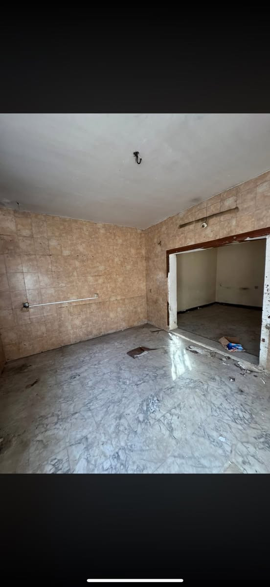 أنسب عقار 50 متر بحي الجهاد بل الفين 🏡

🔴دار 50 م  للببع السعر 85 بي مجال  

يحتوي على  غرف نوم وصحيات مطبخ صاله 

حي الجهاد بل الفين ثاني فرع 

نظيف جاهز السكن 

عقارات حي الجهاد بيع وشراء 

للاستفسار  *********** ☎️ واتساب
