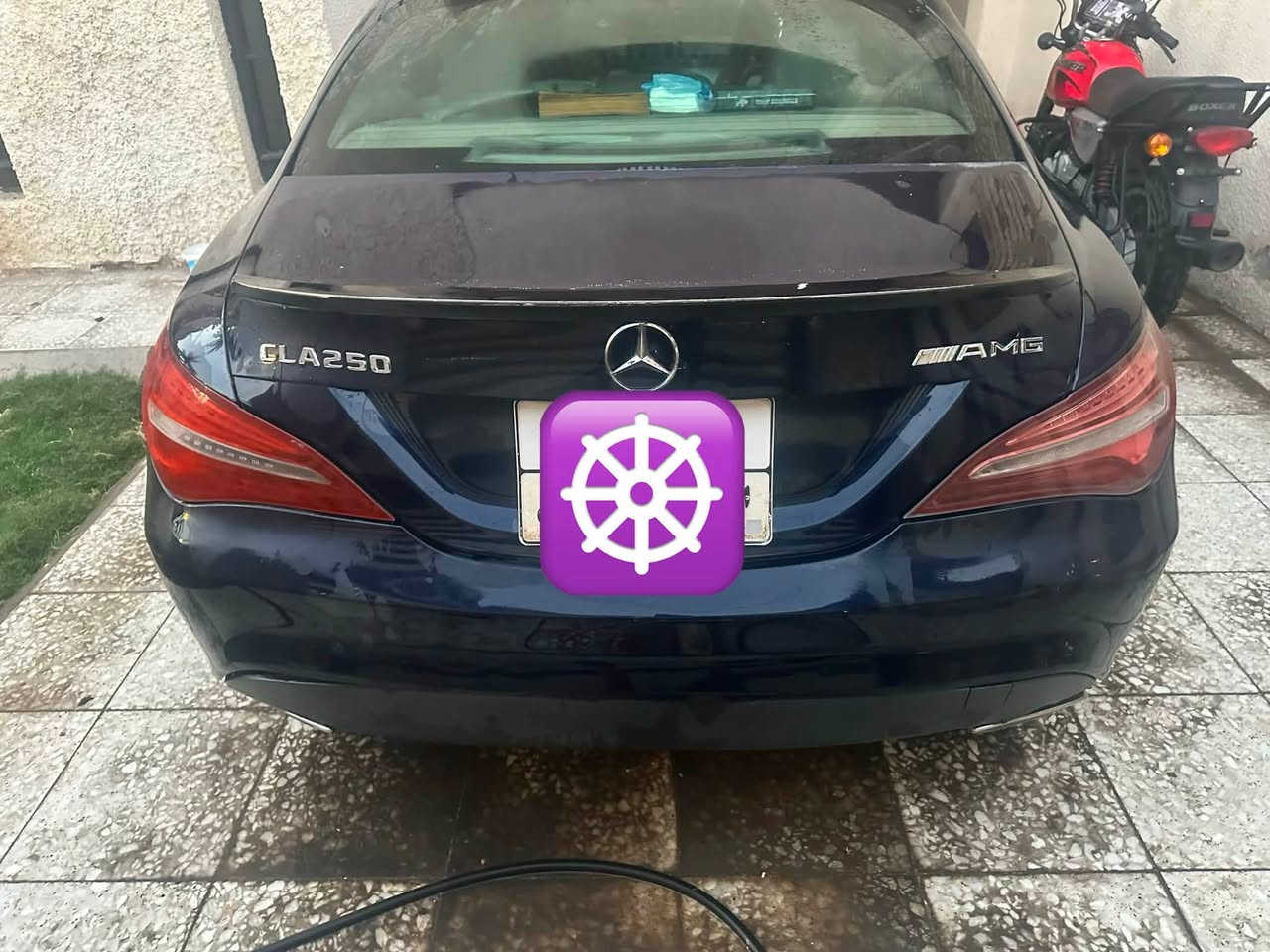 مارسيدس cla 250
السلام عليكم 
مارسيدس cla 250 موديل2017  رقم اربيل ماشيه 136كيلو 
السياره حادثها بامريكا جاملغ امامي بجهه عكس السائق 
وبلعراق صار بيها حادث خلفي بدلت قبغ صندوك ودعاميه وبك لايت

نقوصات السياره
المكينه بيها راجس 
حداديه صدر
 الهاند بريك عاطل 
امبار البريك 
طوافه البانزين عاطله
حساس جيك انجن مشتغل
بنيد وقبغ جنطه جارد والسياره يحتاجلها بوليش 
السنويه ساقطه والرقم يحتاجلها تحديث 
السعر
11500$ وبيها مجال 
عنوان السياره بغداد حي الجهاد مربع الطائي
***********
