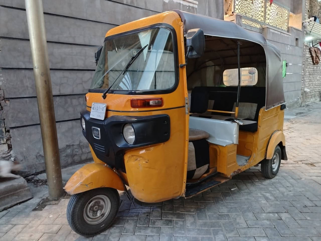 سلام عليكم تكتك 2020 شهر 8 رقم وسنويه ابسمي مكينه مكفوله لا تنقيص ولا تبخير كشر ما بي صبغ تكتك بلاديه وحلوه ما نقصه برغي واحد مكاني مدينه صدر شارع داخل سعر ٦ ملاين ونص وبيه مجال لشراي ***********
