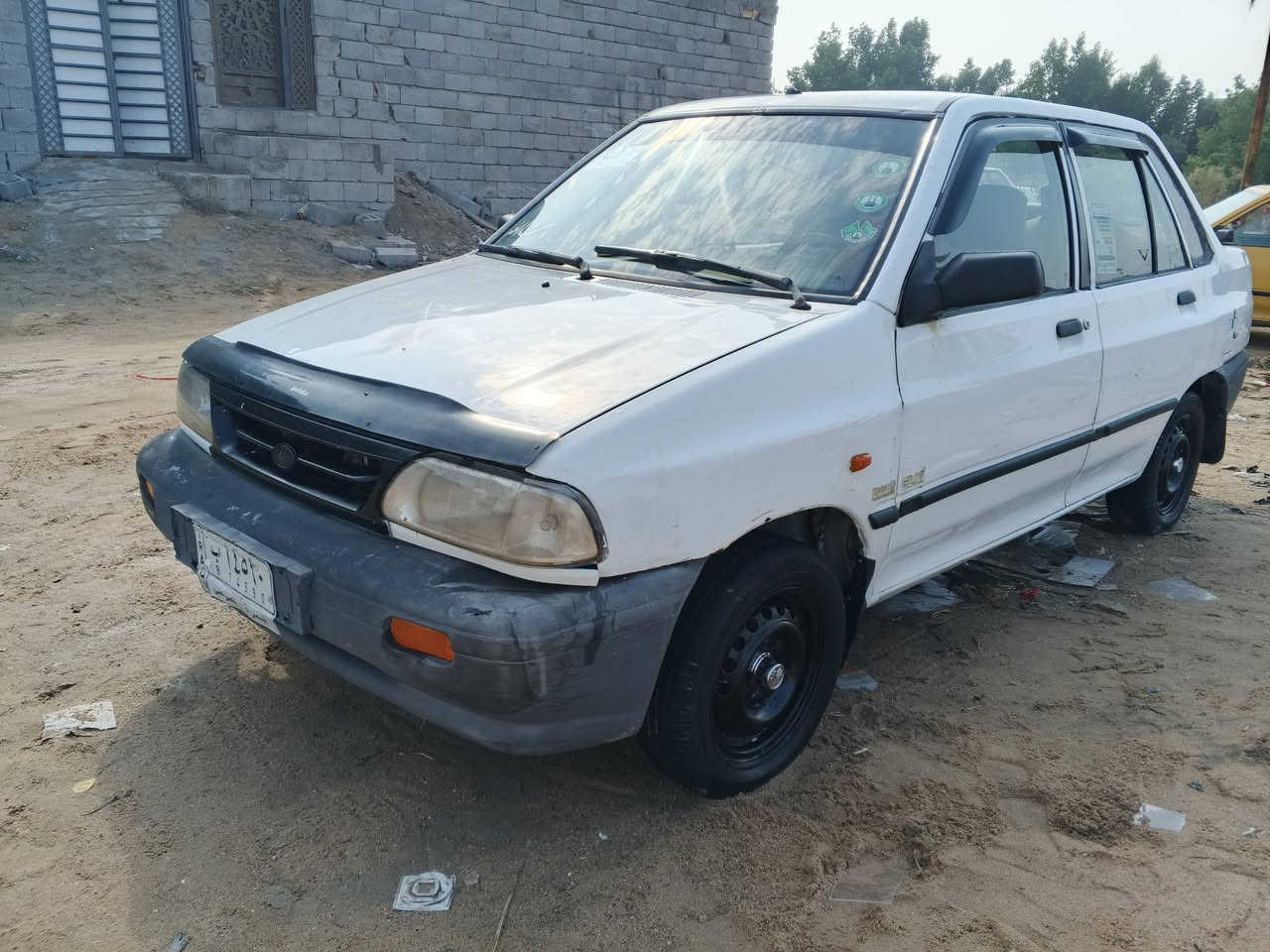 السلام عليكم سايبه مديل 2011مكفوله من الضربه وتبديل مكينه كير تخم تاير تبريد حداديه جاهزه رقم بصره مشروع وطني لسعر27وبيها مجال الاتصال عل رقم ***********المكان البصره كرمه علي ***********
