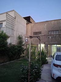 دار قديم للبيع مساحة 224م واجهة 8 سند مستقل العنوان الكرادة/ ساحة الحر...