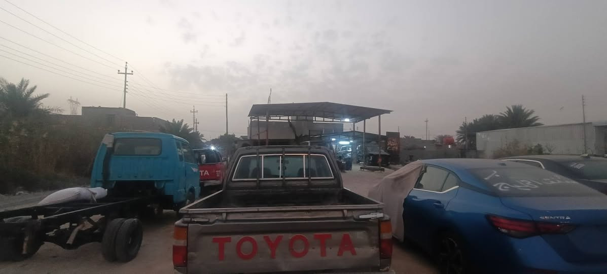 بيكم 1993محرك ثري واي توه مجفت عل سحك كير جمره جديد شاصي جديد اكسل جديد رقم بصره سنويه منتهيه من 2020راعيها موجود بل بصره شرط التحويل مكان السياره البصره المدينه ام الشويج السعر 35 ***********
