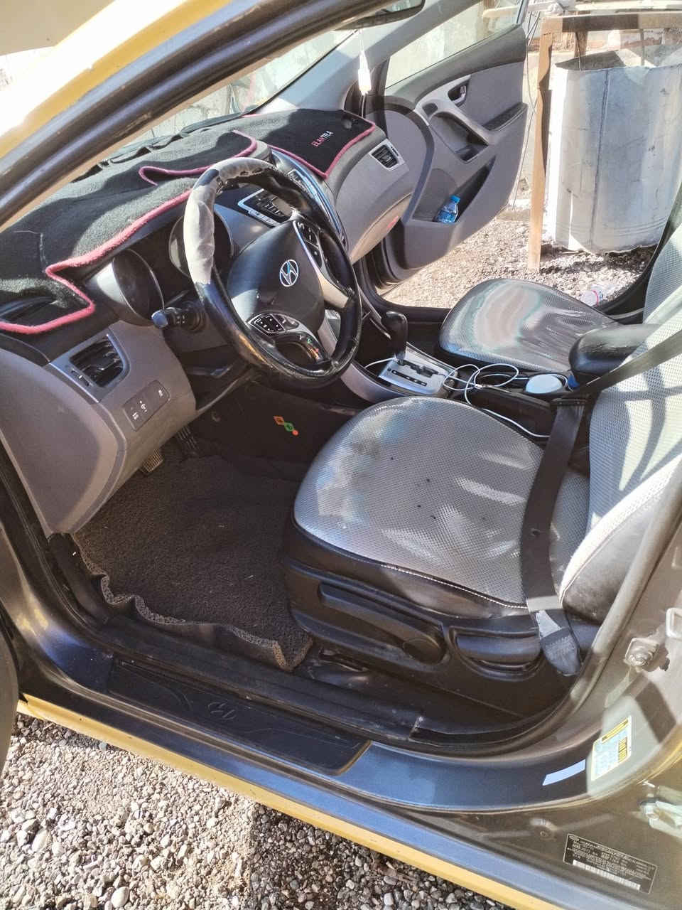 السلام عليكم النترا موديل 12 وارد أمريكي محرك 800 دوش مكينه وكير مكفول تبريد شغال كهربائيات شغاله تخم تاير جديد سياره نظيفه عله ايدي رقم بابل بأسمي تحويل ثاني يوم السعر 95 وبيه مجال عنوان كربلاء طويريج *********** متواجد واتساب فقط
