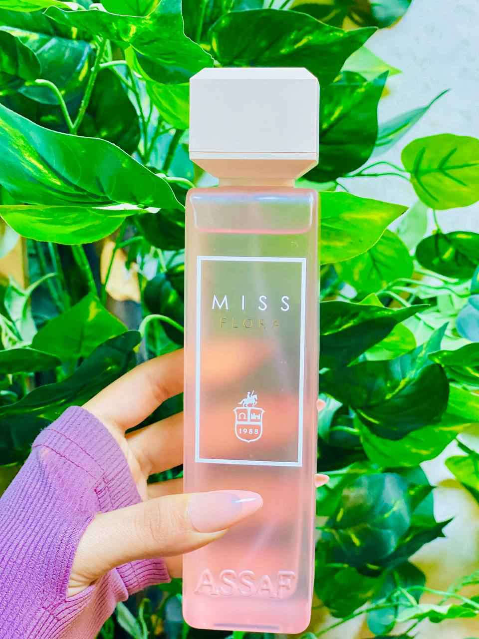 عطر miss flora مس فلورا من عساف😍✅✅✅
.
عطر أنثوي ناعم يجمع بين الانتعاش والدفء بطريقة راقية ✨

🔹 المقدمة: زهرة البرتقال 🍊
🔹 قلب العطر: ياسمين & بنفسج 🌸💜
🔹 لمسة حلوة: لوز حلو 🍬
🔹 القاعدة: خشب الصندل & مسك 🤍🌿

رائحة زهرية دافئة، أنيقة ومناسبة للاستخدام اليومي والمناسبات 💕
يثبت ويترك أثر ناعم وجذاب 🌷
المنشأ السعودية الأصلي 🇸🇦 
الحجم 200ml

للحجز والاستفسار خاص يوجد خدمة توصيل لجميع المحافظات العراق كربلاء, العراق


**إذا كنت صاحب هذا الإعلان وتريد حذفه لأي سبب، رجاءا أرسل رسالة إلى الدعم الفني**