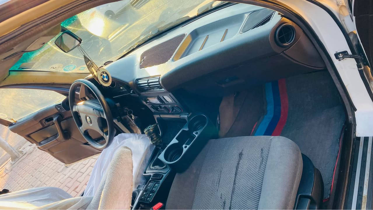 بۆ فرۆشتن بیئێم 520i گێڕ عادی سلایت 4جام کارەبا 2 ئاوێنە کارەبا قفڵ مەرکەزی مودێل88 ڕەقەم کەرکوک مشروع وطنی سەنەوی تا ٢٠٢٩ سعر 48 كركوك, العراق


**إذا كنت صاحب هذا الإعلان وتريد حذفه لأي سبب، رجاءا أرسل رسالة إلى الدعم الفني**