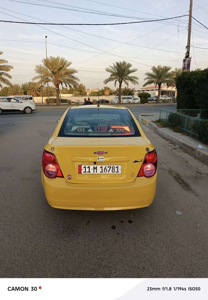 السلام عليكم
للبيع شوفرليت سونك
موديل2012  وارد خليجي
مكينه1600 المرغوب
كير 5 نمر ميكانيكي 
كير مكينه مكفولات
كهربائيات كله شغاله
رقم انكليزي الجديد مصفره هيه وغرامه تحويل ثاني يوم
شاشه جبيره كامره دواره 
تخم تاير باتري جديد 
 السياره حلوه وبل عافيه عل ياخذه الشراي يتصل وهذه رقمي ***********  
سعر64 وبيه مجال حك الجيه مكاني بغداد
