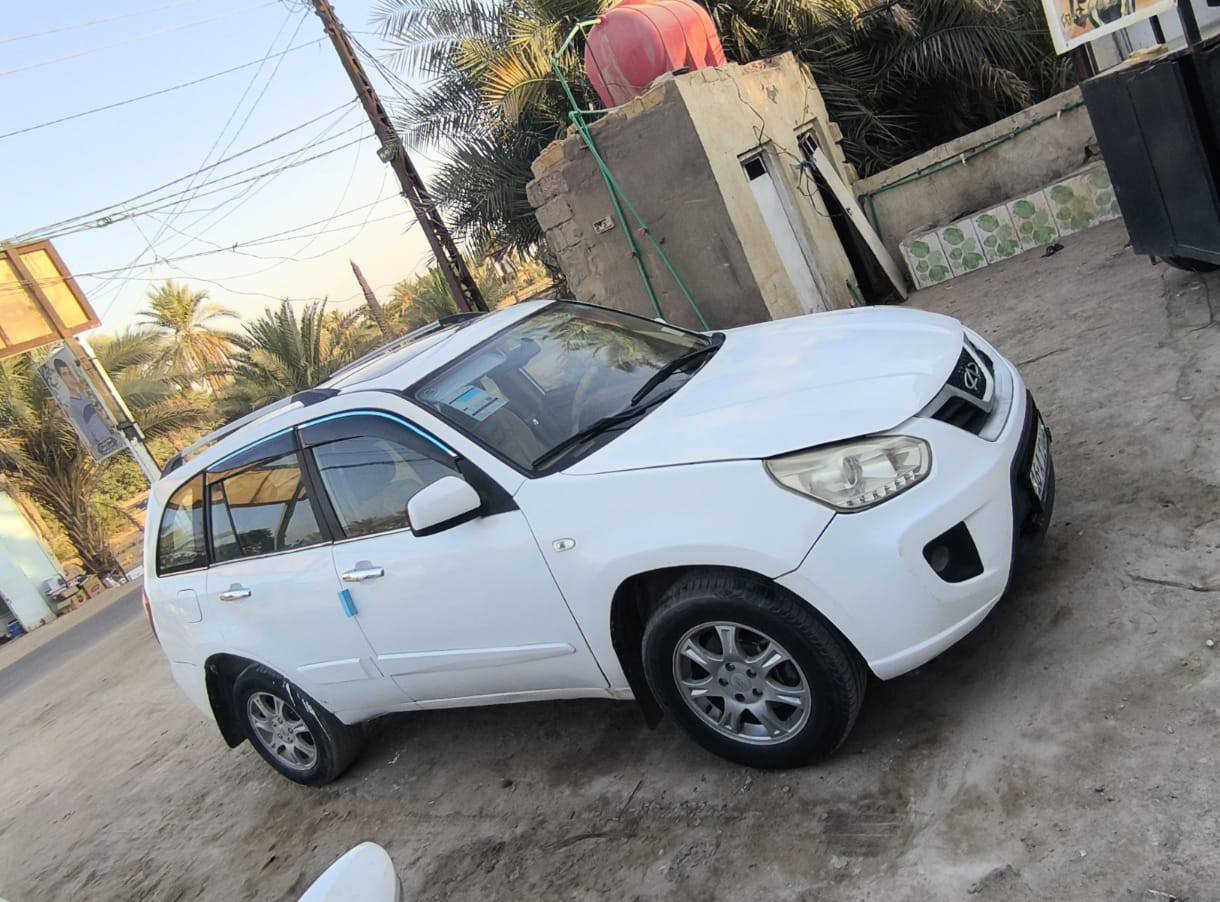 السلام عليكم سيارة شيري تيكو رقم قادسية انكليزي السيارة بيها دخان ابيض واسود يگطع ويرجع 
الابيض خفيف
خدمن اللاخير السعر 44 قفل قفل قفل 
ما بيها مجال ابدد
الاتصال على ***********
